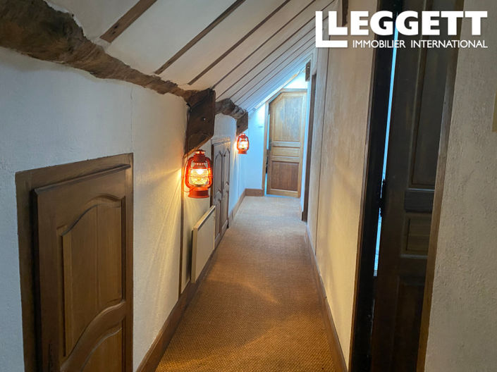 Image No.8-3 Bed House for sale