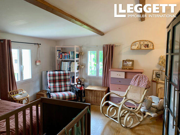 Image No.8-6 Bed House for sale