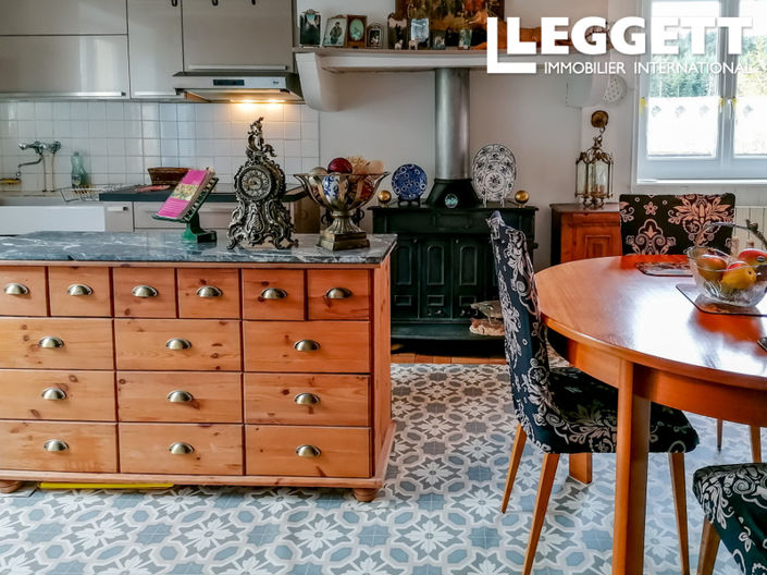 Image No.3-3 Bed House for sale