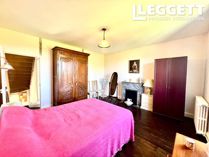 Image No.7-3 Bed House for sale