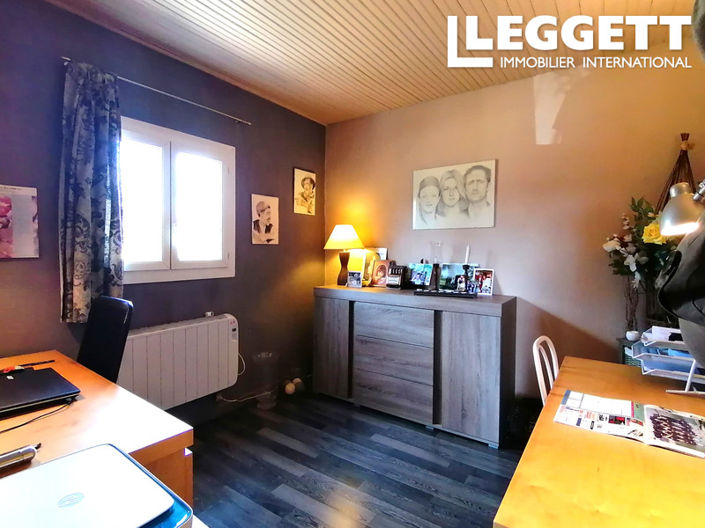 Image No.8-4 Bed House for sale