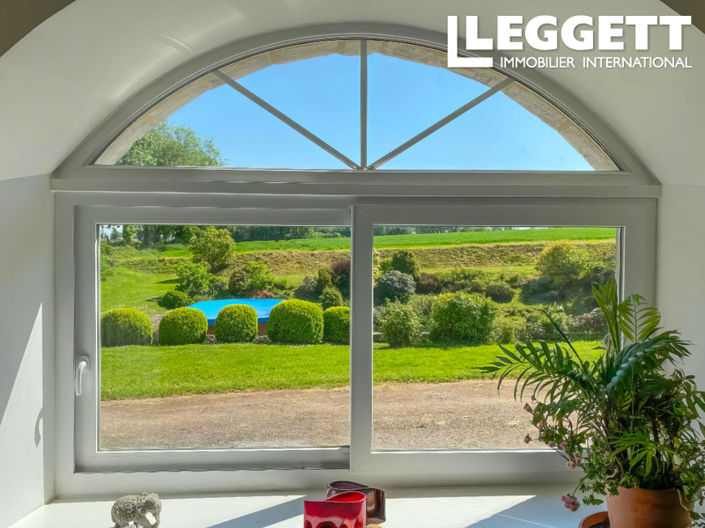 Image No.7-6 Bed House for sale