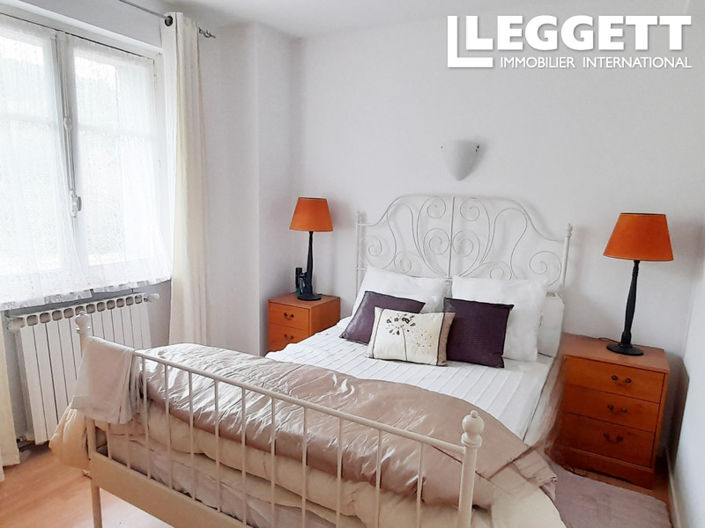 Image No.6-4 Bed House for sale