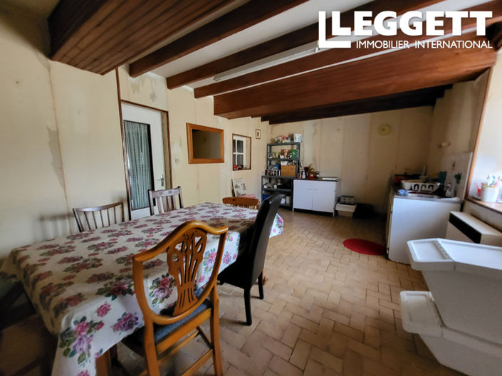 Image No.6-5 Bed House for sale