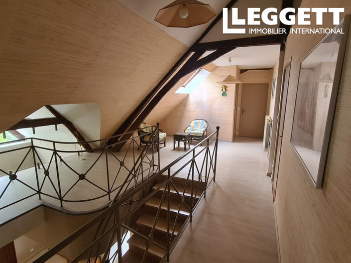 Image No.9-5 Bed House for sale