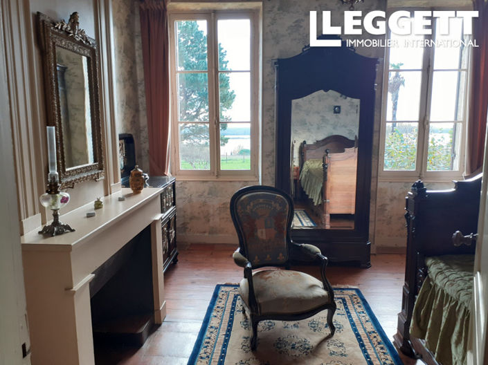 Image No.9-4 Bed House for sale