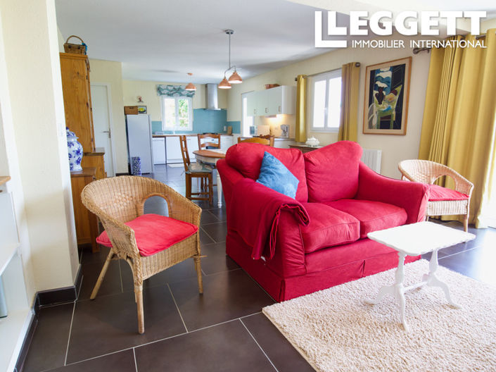 Image No.6-5 Bed House for sale