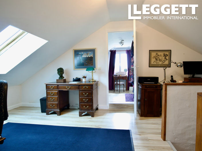 Image No.9-5 Bed House for sale