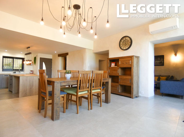 Image No.7-4 Bed House for sale