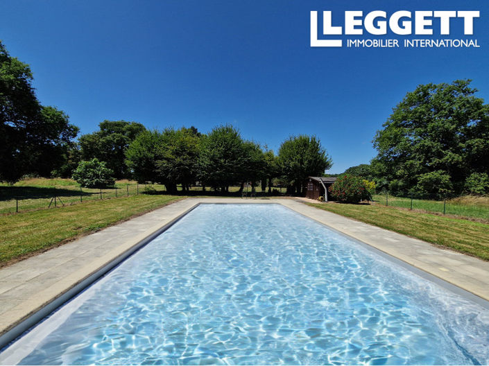 Image No.4-8 Bed House for sale