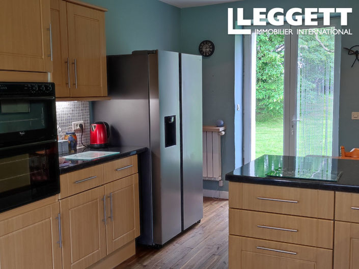 Image No.6-3 Bed House for sale