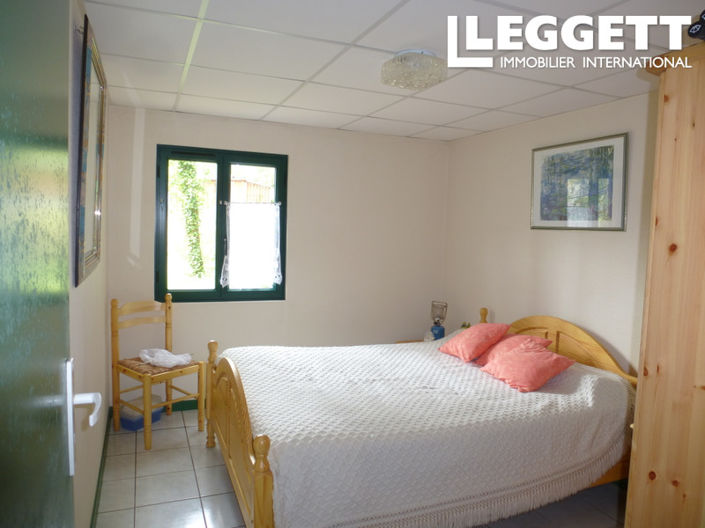 Image No.9-1 Bed House for sale