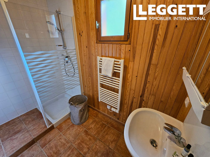 Image No.9-4 Bed House for sale