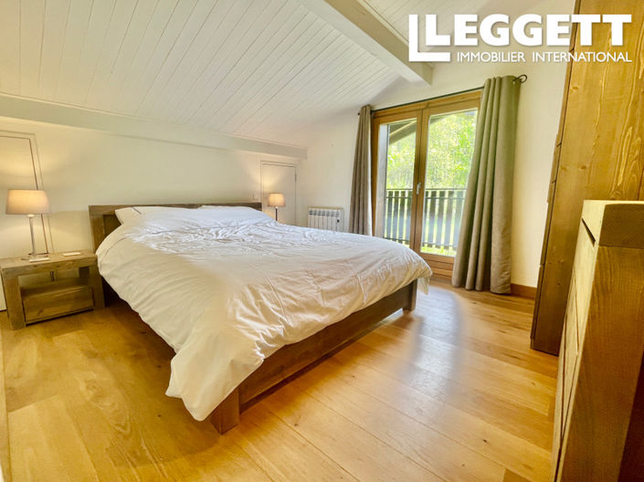 Image No.10-5 Bed House for sale