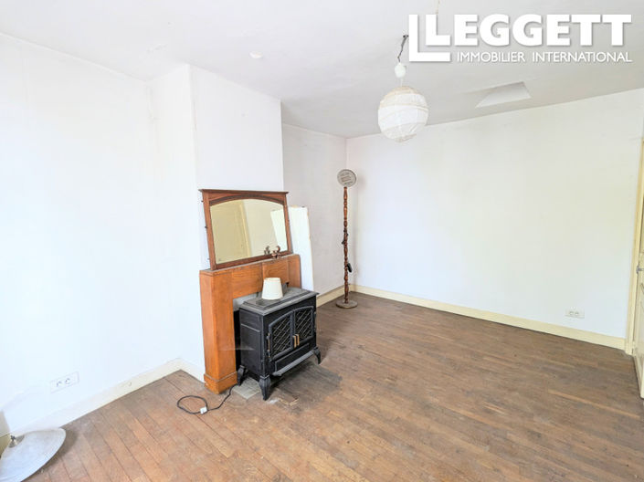 Image No.5-2 Bed House for sale