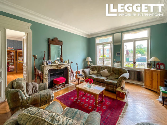 Image No.3-8 Bed House for sale