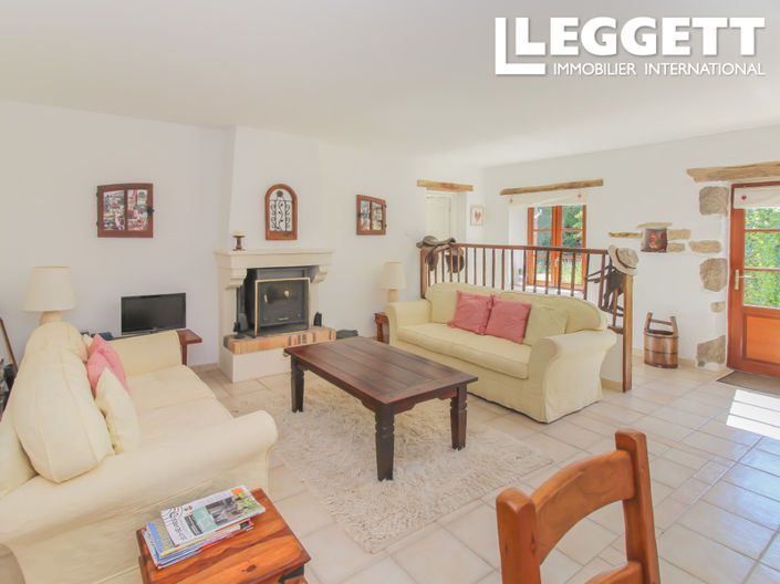 Image No.7-Maison de 5 chambres à vendre à Gourgé