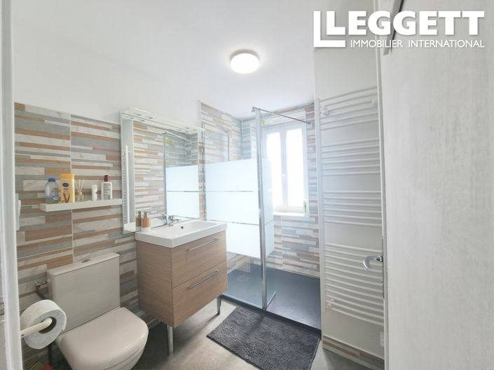 Image No.8-3 Bed House for sale