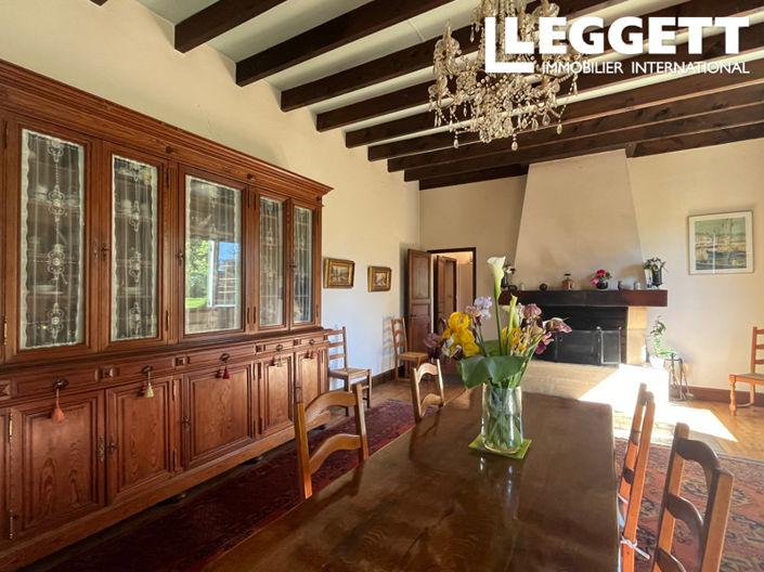 Image No.5-6 Bed House for sale