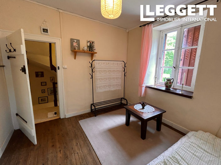 Image No.8-4 Bed House for sale