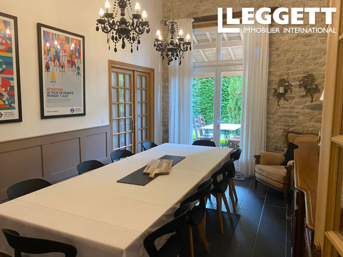 Image No.10-8 Bed House for sale