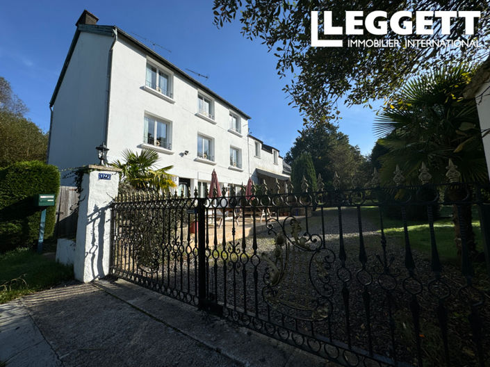 Image No.2-8 Bed House for sale