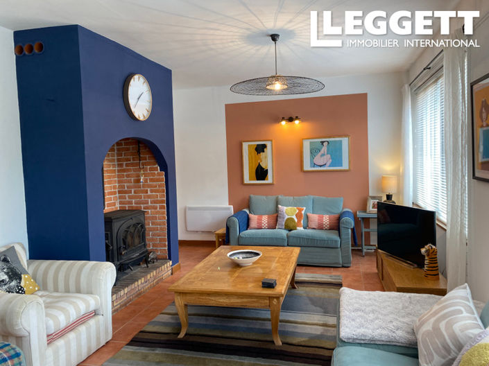 Image No.7-8 Bed House for sale