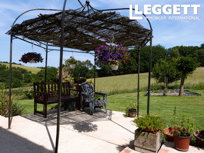 Image No.2-4 Bed House for sale