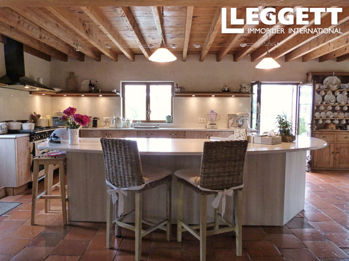 Image No.6-4 Bed House for sale