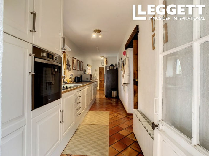 Image No.10-10 Bed House for sale