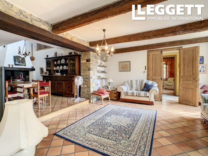 Image No.6-10 Bed House for sale