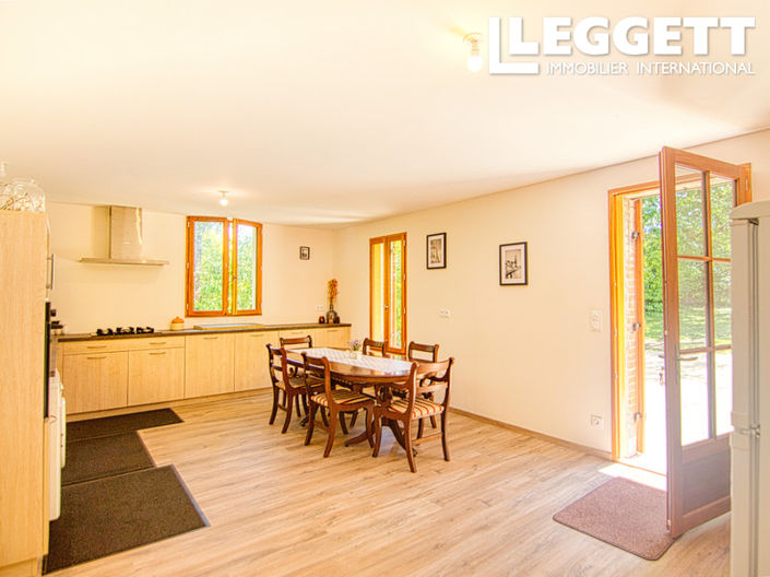 Image No.2-7 Bed House for sale