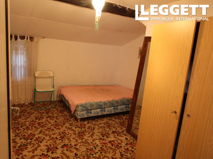 Image No.6-2 Bed House for sale