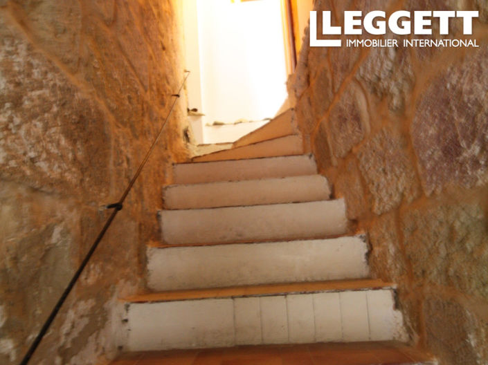 Image No.8-2 Bed House for sale