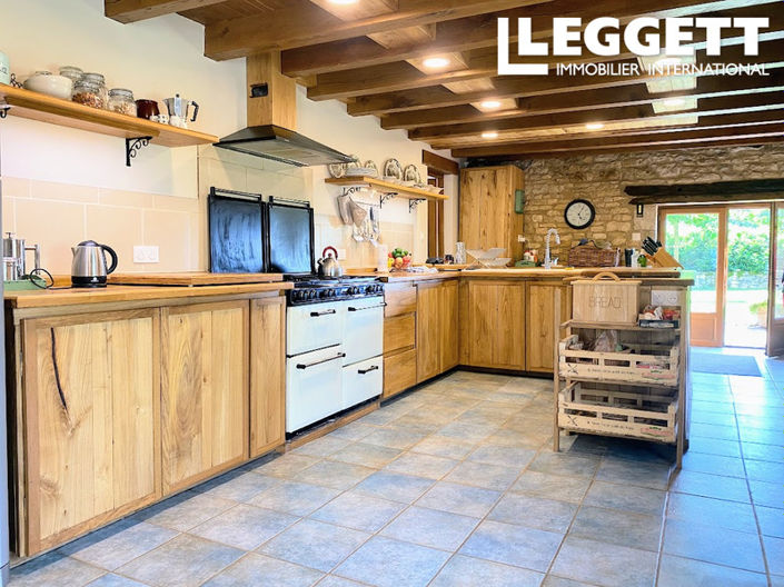 Image No.6-5 Bed House for sale