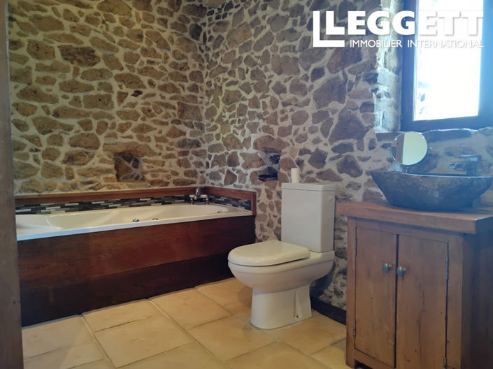 Image No.6-4 Bed House for sale