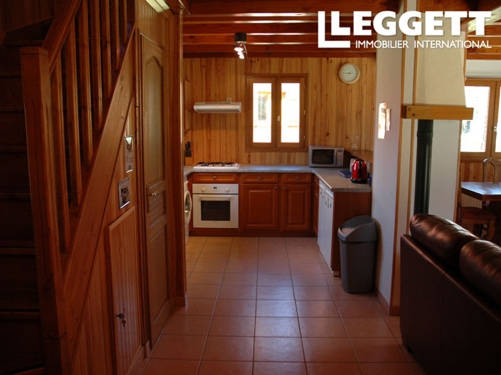 Image No.5-2 Bed House for sale