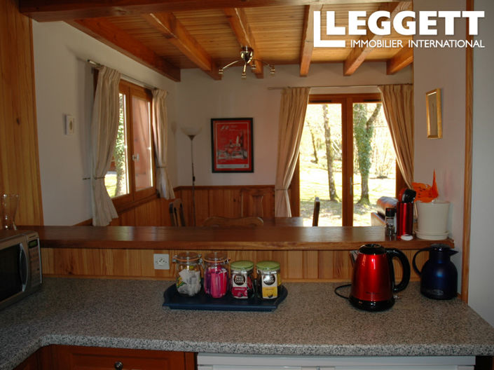 Image No.6-2 Bed House for sale