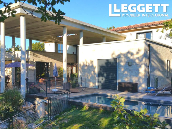 Image No.1-5 Bed House for sale