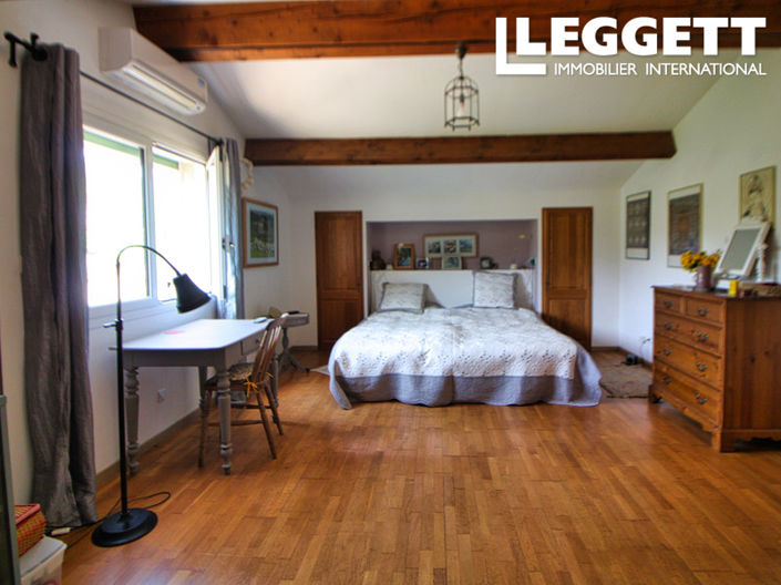 Image No.9-4 Bed House for sale