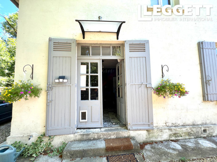 Image No.10-3 Bed House for sale