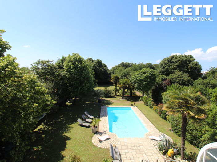 Image No.1-4 Bed House for sale