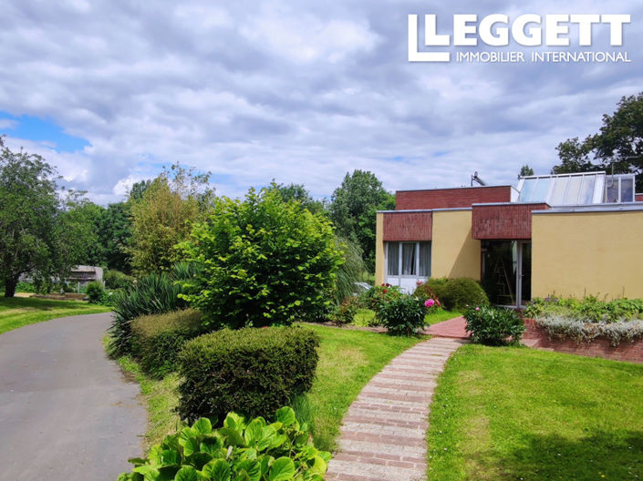 Image No.1-4 Bed House for sale