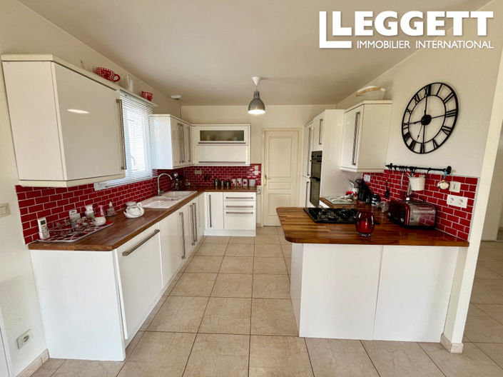 Image No.2-3 Bed House for sale