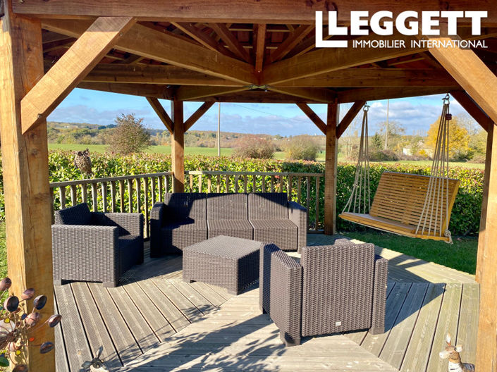 Image No.8-3 Bed House for sale