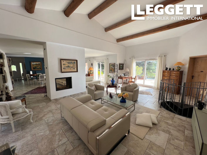 Image No.6-5 Bed House for sale