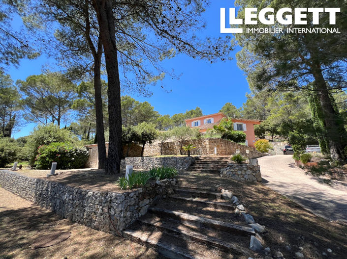 Image No.8-5 Bed House for sale