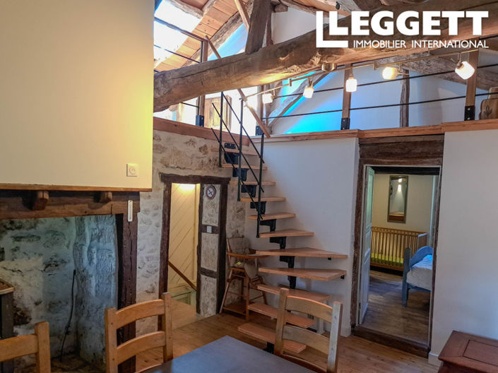 Image No.10-7 Bed House for sale