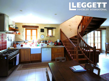 ahr0chm6ly9jzg4uagvzdglhlmltbw8vaw1hz2uvvevom