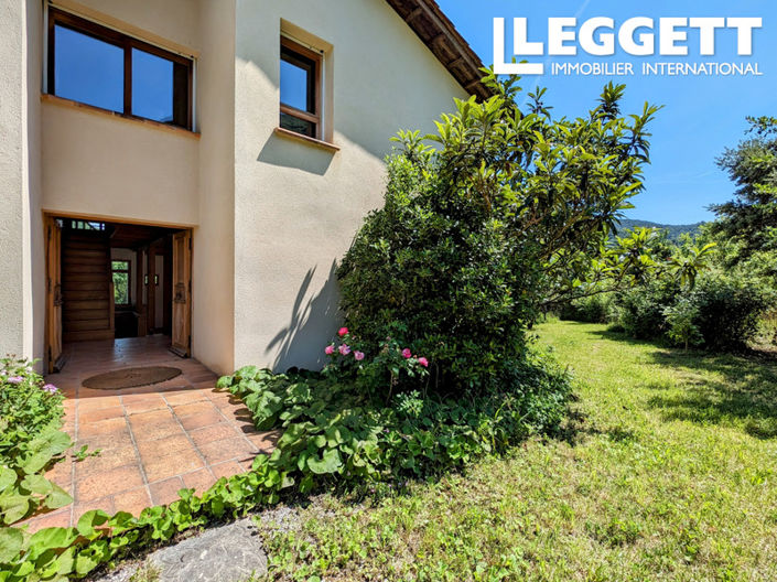 Image No.3-4 Bed House for sale